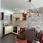 Local Hotel, Bw Signature Collection Hotel apartamentowy 3*