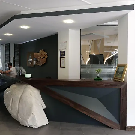 Apart-hotel Local Hotel, Bw Signature Collection