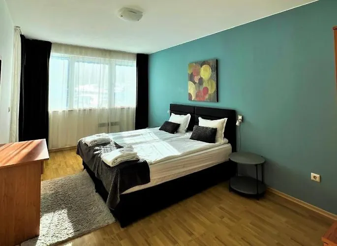 Local Hotel, Bw Signature Collection アパートホテル