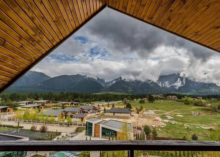 Local Hotel, Bw Signature Collection アパートホテル バンスコ