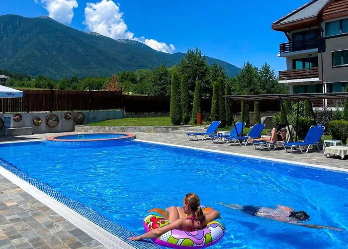 Local Hotel, Bw Signature Collection アパートホテル