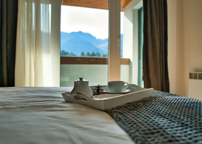 Local Hotel, Bw Signature Collection バンスコ